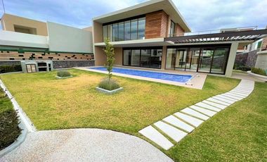 Casa en Venta 3 amplias habitaciones, Zibata GPT3462