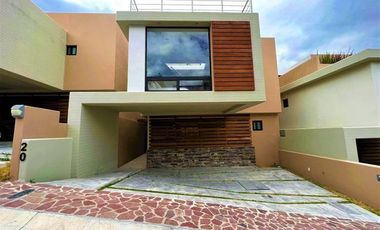 Casa en Venta 3 amplias habitaciones, Zibata GPT3462