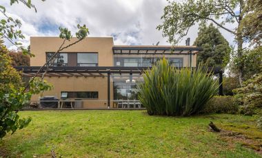casa en arriendo en antiguo camino al meta. Cod A25247