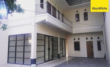 Dijual Rumah 2,5 lantai di Taman Pinang Indah, Sidoarjo