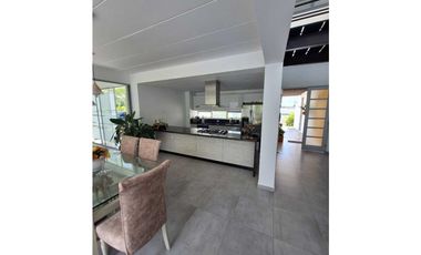 Vendo Casa Campestre Conjunto Palma Real Restrepo Meta