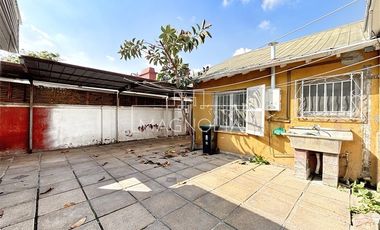 Casa en venta de 5 dorm. en Ñuñoa