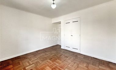 Casa en venta de 5 dorm. en Ñuñoa