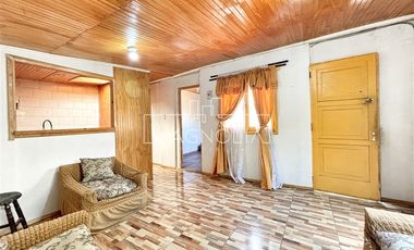 Casa en venta de 5 dorm. en Ñuñoa