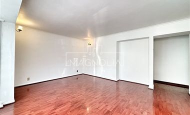 Casa en venta de 5 dorm. en Ñuñoa