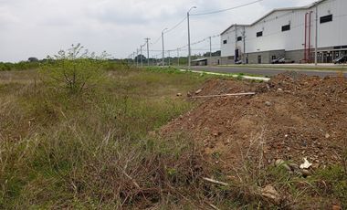 lote en venta en yumbo. Cod V11910