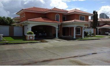 VENTA CASA AMOBLADA RESIDENCIAL PALMERAS DEL ESTE COSTA DEL ESTE