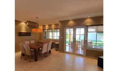 VENTA CASA AMOBLADA RESIDENCIAL PALMERAS DEL ESTE COSTA DEL ESTE
