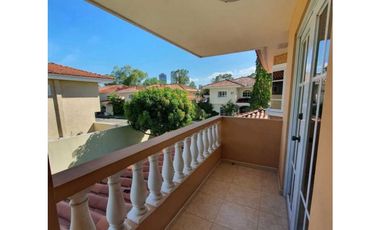 VENTA CASA AMOBLADA RESIDENCIAL PALMERAS DEL ESTE COSTA DEL ESTE