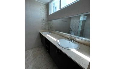 ALQUILO APARTAMENTO AMOBLADO EN TORRE 7400