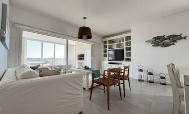 Departamento en Alquiler- Al Golf 19 Albatros 2E de Costa Esmeralda - Balcón cerrado