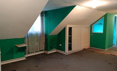 Casa en venta de 7 dorm. Calle Fresia La Florida