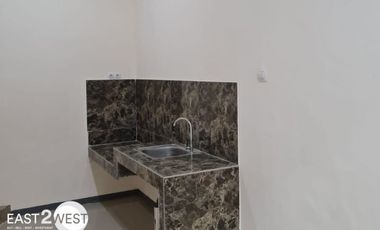 Disewakan Rumah Regency Melati Mas Tangerang Selatan Bebas Banjir Dekat Pintu Tol Kunciran