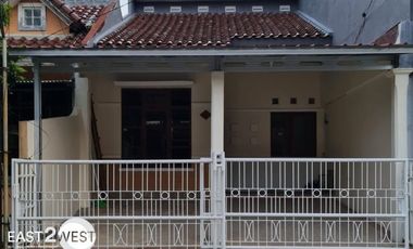 Disewakan Rumah Regency Melati Mas Tangerang Selatan Bebas Banjir Dekat Pintu Tol Kunciran