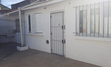 Vendo - Casa - Con Parque Y Cochera
