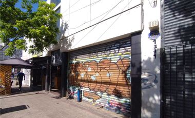 Arrienda este local comercial en Santiago