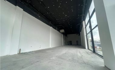 Se Alquila Espacioso Local 243 Mts Dorado Tumba Muerto $3,500,oo+itbms