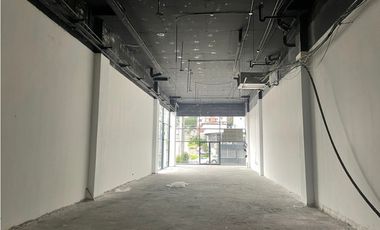 Se Alquila Espacioso Local 243 Mts Dorado Tumba Muerto $3,500,oo+itbms