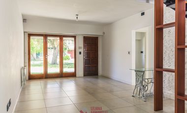 CHALET 5 AMBIENTES.