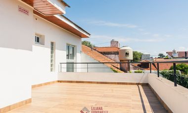 CHALET 5 AMBIENTES.