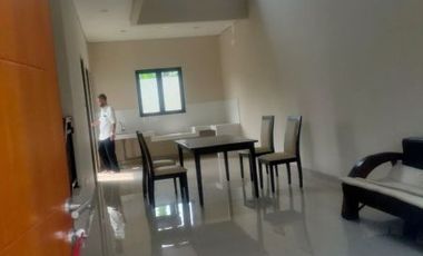 Rumah Ciputat Dekat Kampus UT Siap Huni