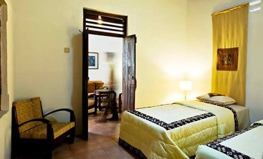 RUMAH GALERY ETNIK DEKAT KERATON JOGJA