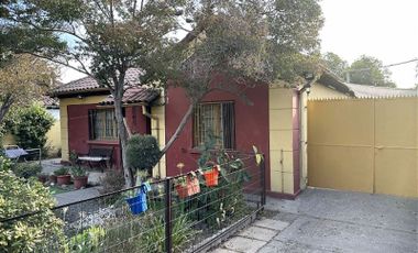 Casa en Venta en Ictinos / Francisco de Villagra