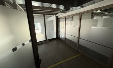 Oficina en venta en Huechuraba