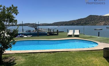 Piscina Quincho Orilla Lago Privado y en Condominio