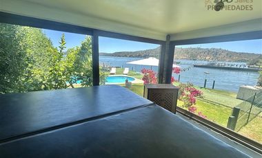 Piscina Quincho Orilla Lago Privado y en Condominio