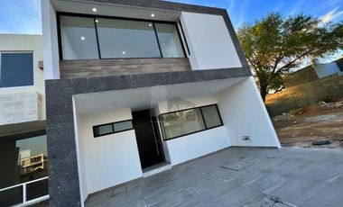 Casa en nueva en venta en Santa Barbara