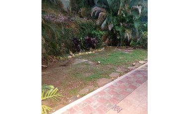 VILLA DE LAS FUENTES II / 400m2 / 2 PISOS / AMPLIA TERRAZA CON BAR