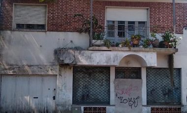 Casa en Quilmes residencial ideal para reciclar o emprendimiento