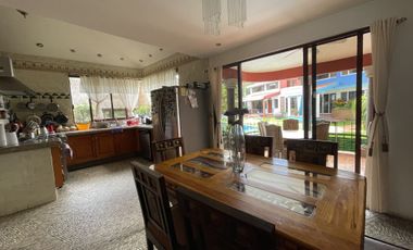 Casa en Venta Atlixco, Puebla con Alberca, Palapa y Jardín en Área Común