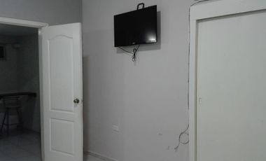 Rento Cuarto Amueblado Para 1 Persona Cerca Reloj 3 Caras