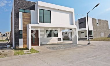 VENTA DE CASA EN MEXICALTZINGO 