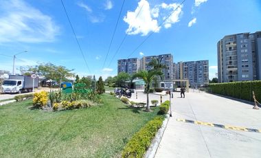 apartamento en arriendo en conjunto santo domingo piso 10. Cod A13850