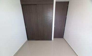 apartamento en arriendo en conjunto santo domingo piso 10. Cod A13850