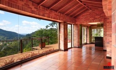 casa en arriendo/venta en llanogrande. Cod A6183