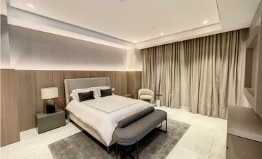 La Maison (Fendi) Santamaria JAC-P