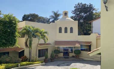 Casa en Fraccionamiento en Tabachines Cuernavaca - LPI-5-Fr