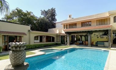Casa en Fraccionamiento en Tabachines Cuernavaca - LPI-5-Fr
