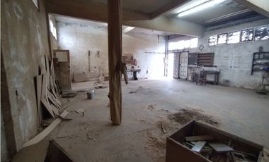 Venta Galpon Con vivienda