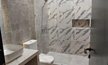 Di Sewa Rumah Bagus lokasi di Jl Terogong, cilandak, Jakarta Selatan