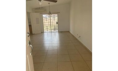 Se vende casa en La Arboleda, Clusters Los Olivos
