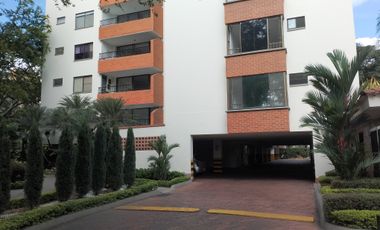 Apartamento Remodelado En Ciudad Jardín Con Excelente Ubicación