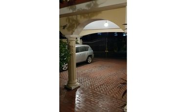 SEA Confiable Vende Lujosa Casa en Hato Pintado