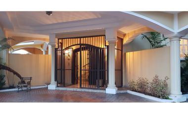 SEA Confiable Vende Lujosa Casa en Hato Pintado