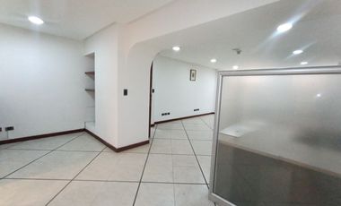 oficina en arriendo en la cabrera. Cod A51827