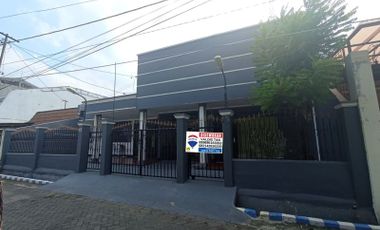 DISEWAKAN RUMAH FULL FURNISH SIMPANG DARMO PERMAI Surabaya